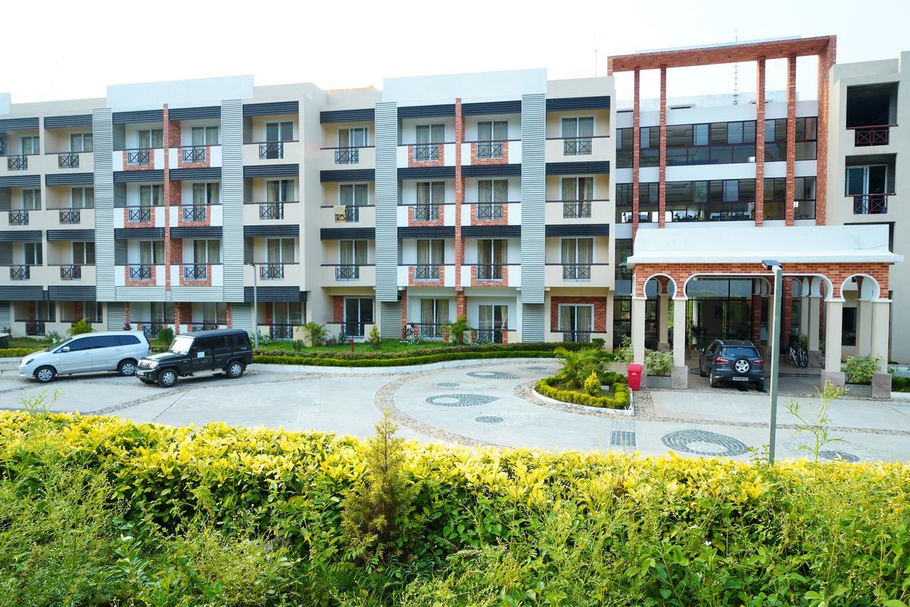 Five Falls Resort Kuttalam  Exterior photo